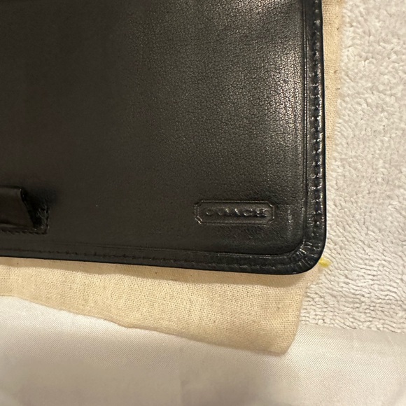 Vintage Coach wallet - Picture 4 of 10